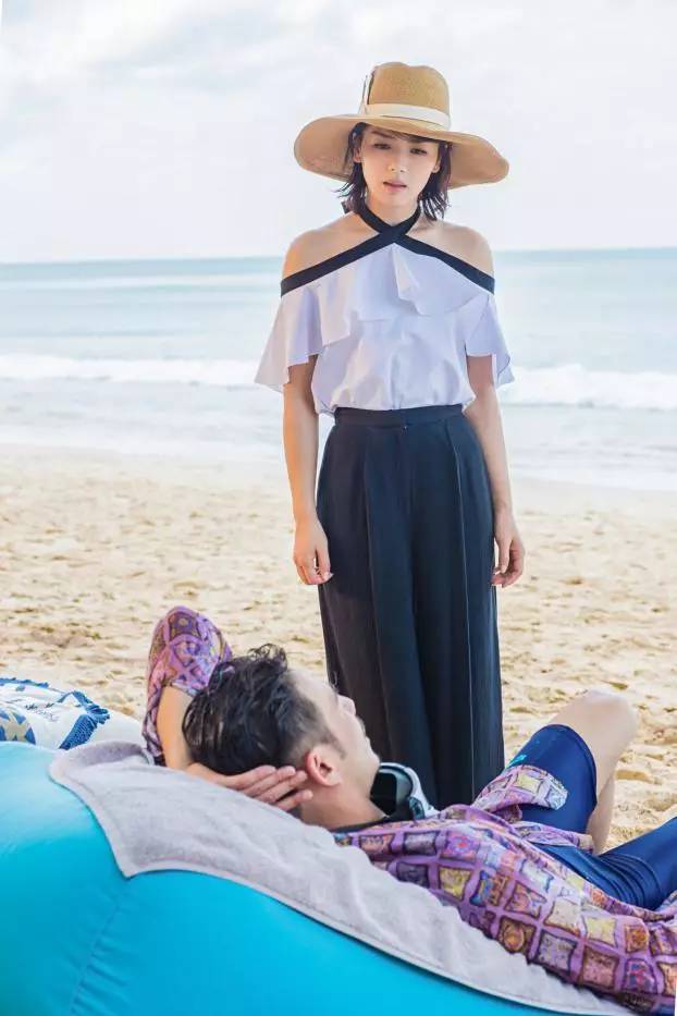 服搭配都是Fashion界高B格品牌澳门新葡京网站《欢乐颂2》里安迪的衣(图11)